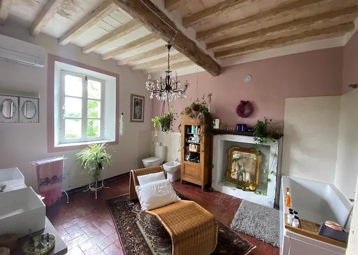 Ostria Vento Bed & Breakfast Medesano