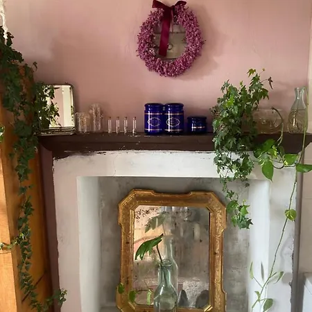 Ostria Vento Bed & Breakfast Medesano